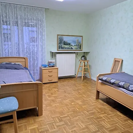 Ruhiges Mit Wohlfuehlcharakter בית אירוח אניגרלו